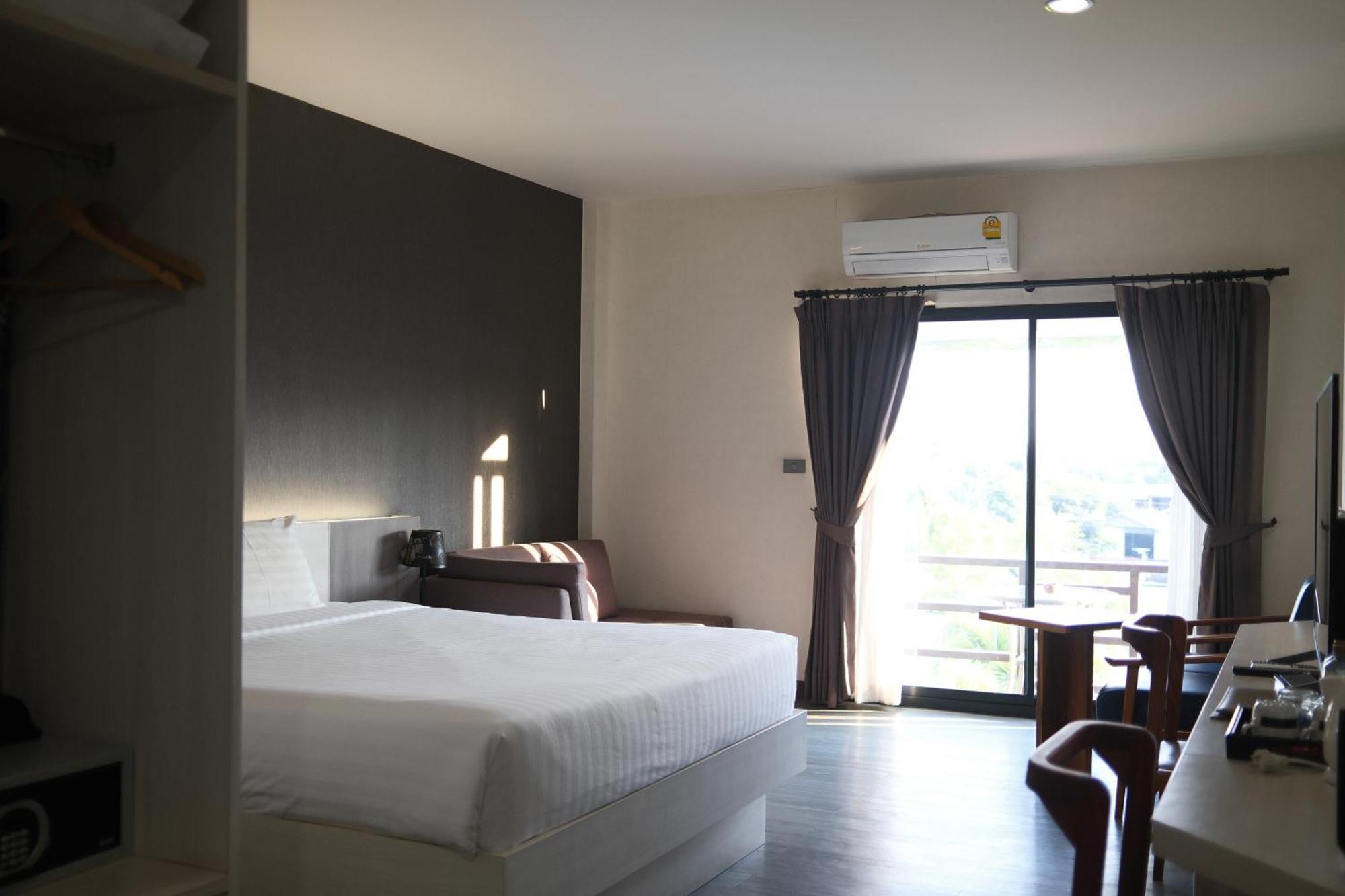 Socool Grand Hotel Nang Rong Luaran gambar